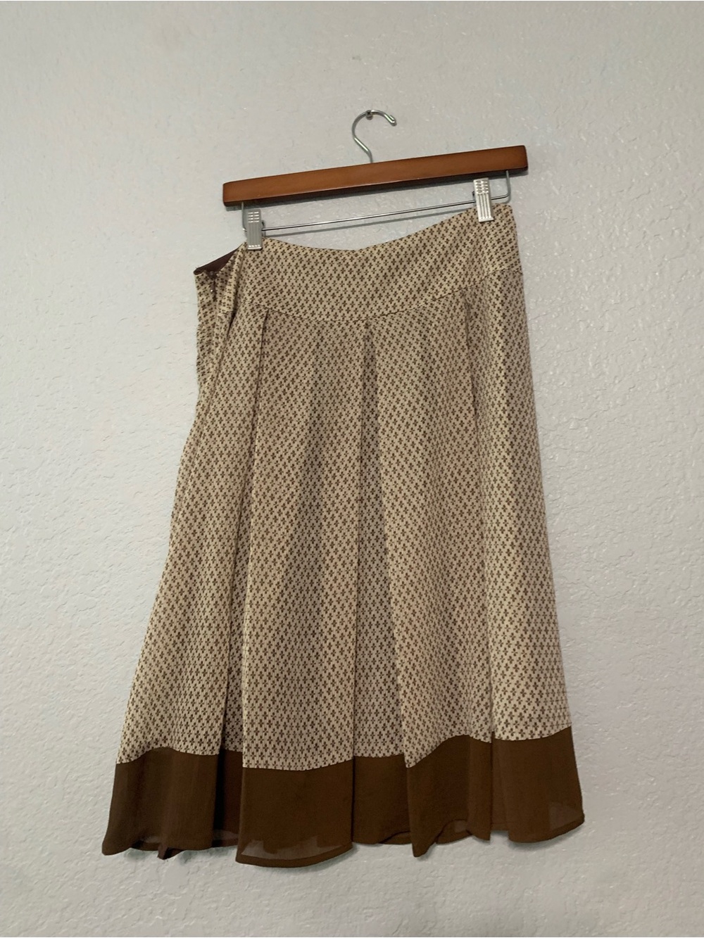 Worthington Beige Patterned Skirt with Brown Hem - Picture 2 of 4